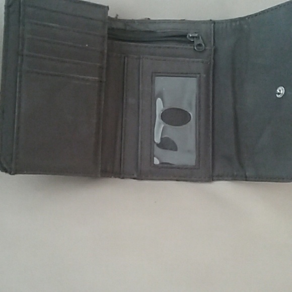 Wallet - Picture 2 of 5